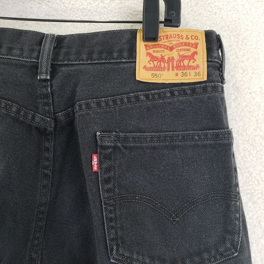 Levis 550 Relaxed Fit Jeans Mens 36x36 (fits 34x34) Black Denim Tapered Casual